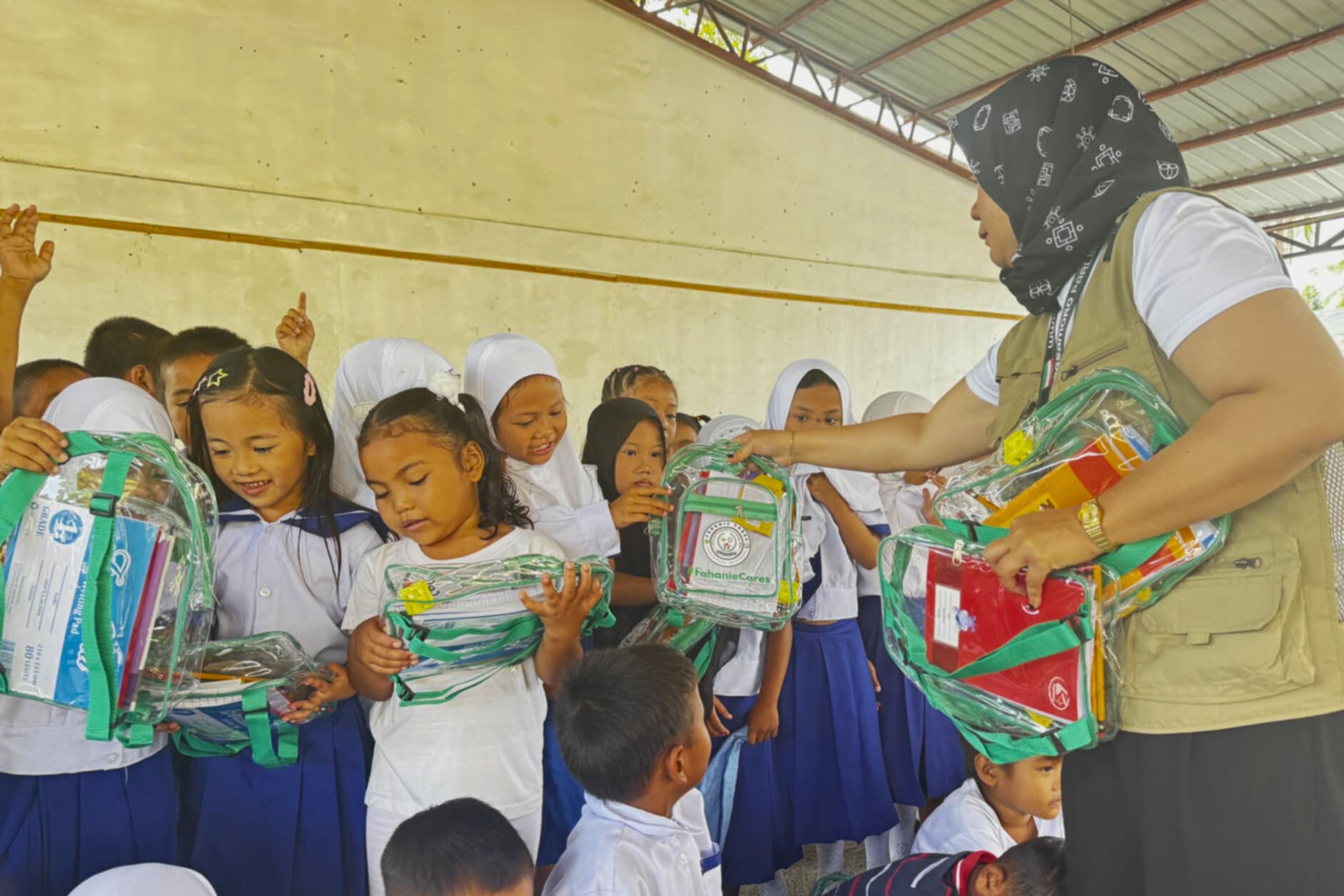 SCHOOL KITS HANDOG NG TANGGAPAN NI MP UY-OYOD PARA SA MGA MAG-AARAL